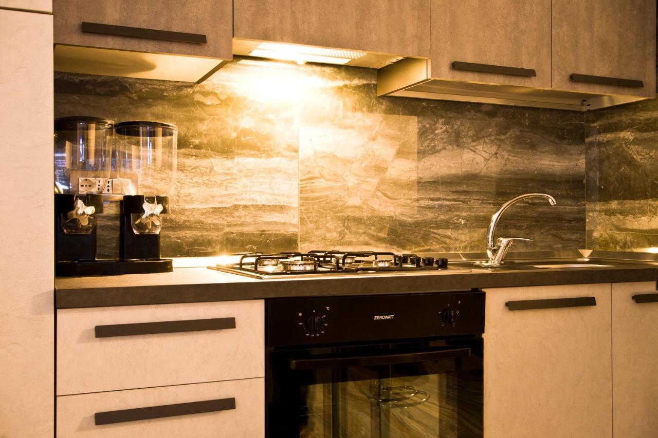 Suite Napoli Sotterranea Con Vasca Idromassaggio Exterior foto