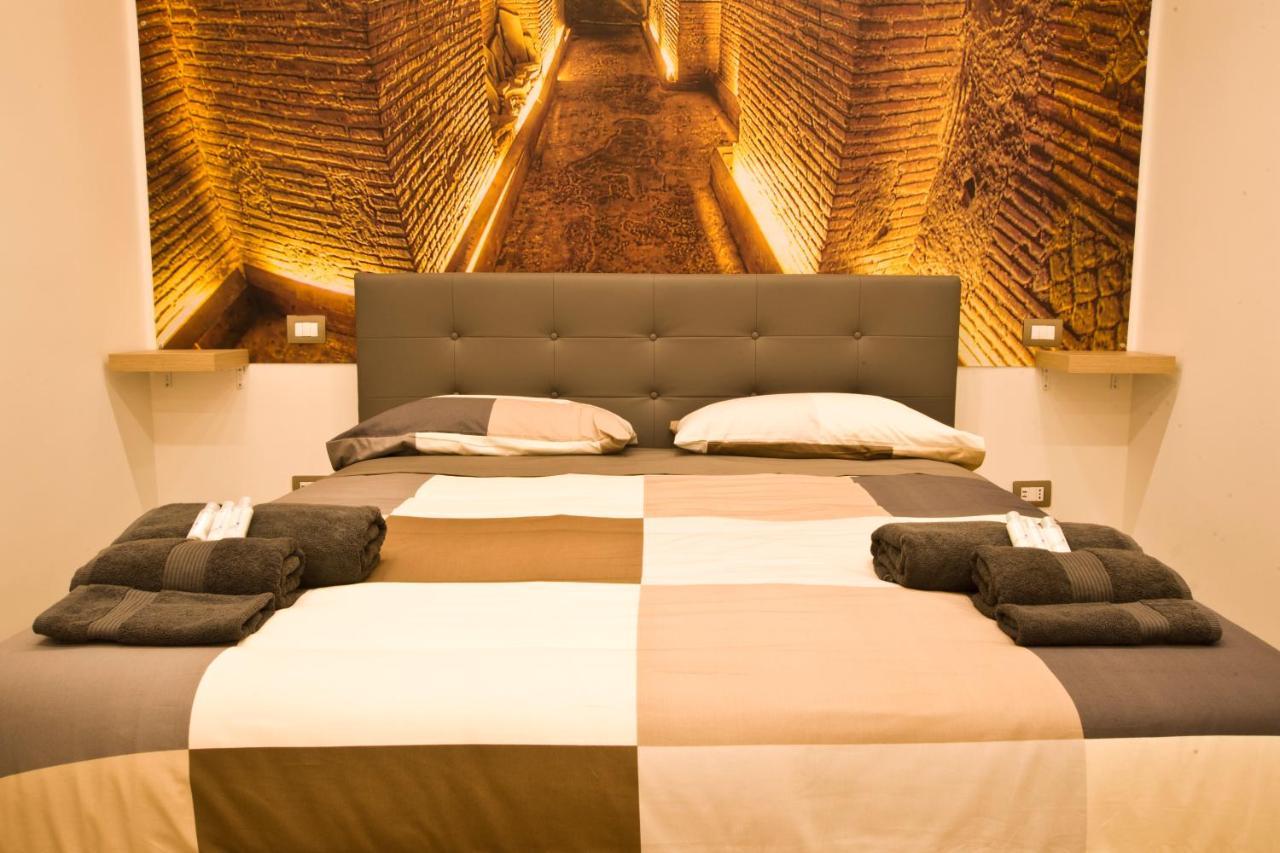 Suite Napoli Sotterranea Con Vasca Idromassaggio Exterior foto