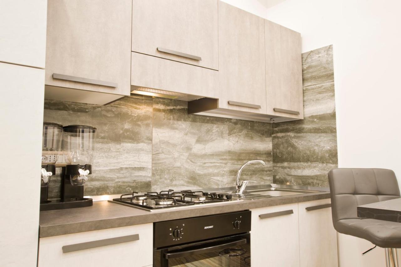 Suite Napoli Sotterranea Con Vasca Idromassaggio Exterior foto
