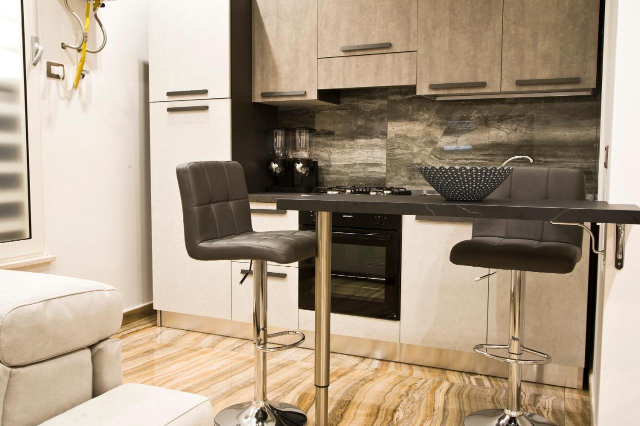 Suite Napoli Sotterranea Con Vasca Idromassaggio Exterior foto