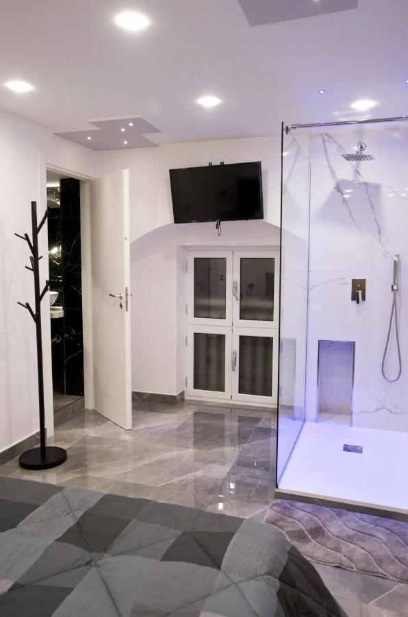 Suite Napoli Sotterranea Con Vasca Idromassaggio Exterior foto